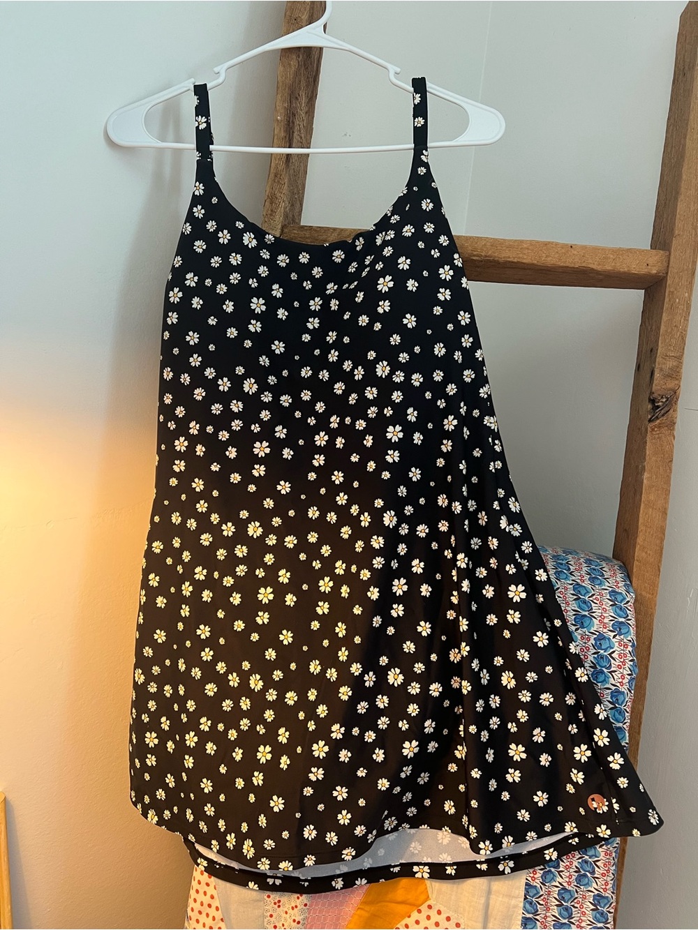 Honey mark swim dress size small